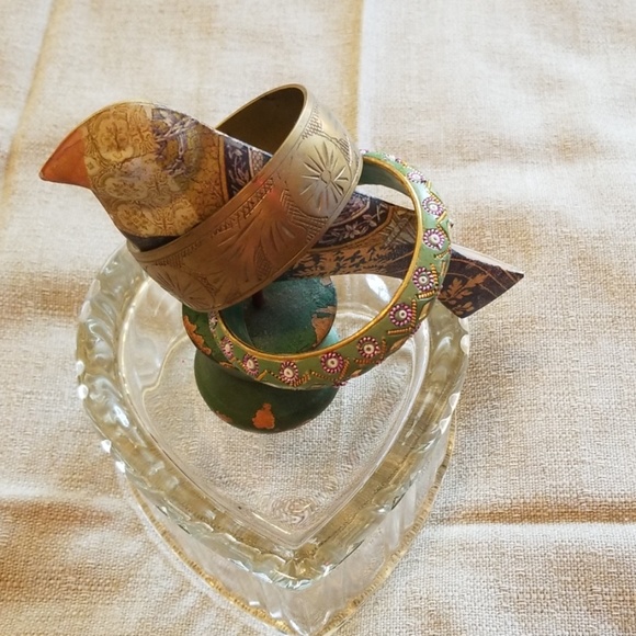 Bundle of 2 Vintage Bangle Bracelets - Picture 2 of 6